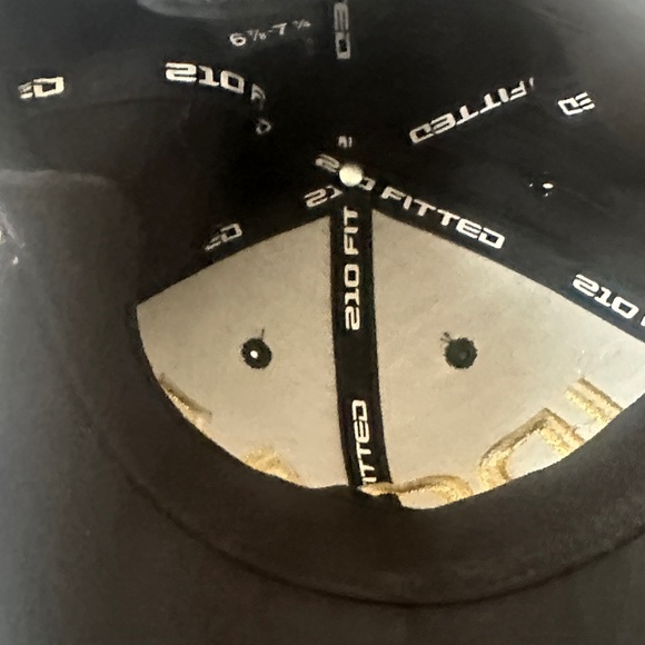 Black and Gold Cap - Picture 3 of 4